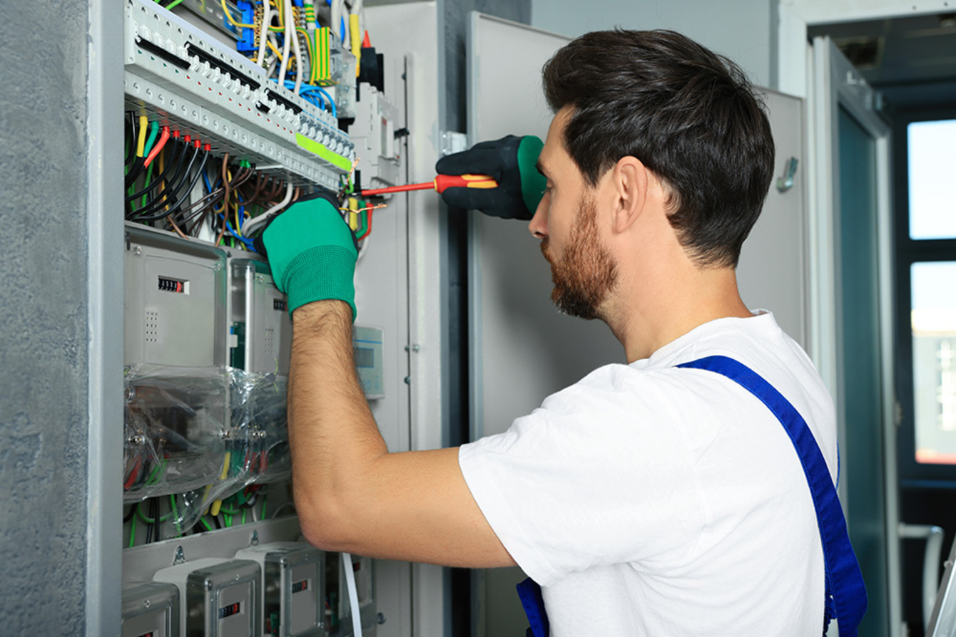 Nieder­spannungs­anlagen bei Elektrotechnik Heigl in Regensburg